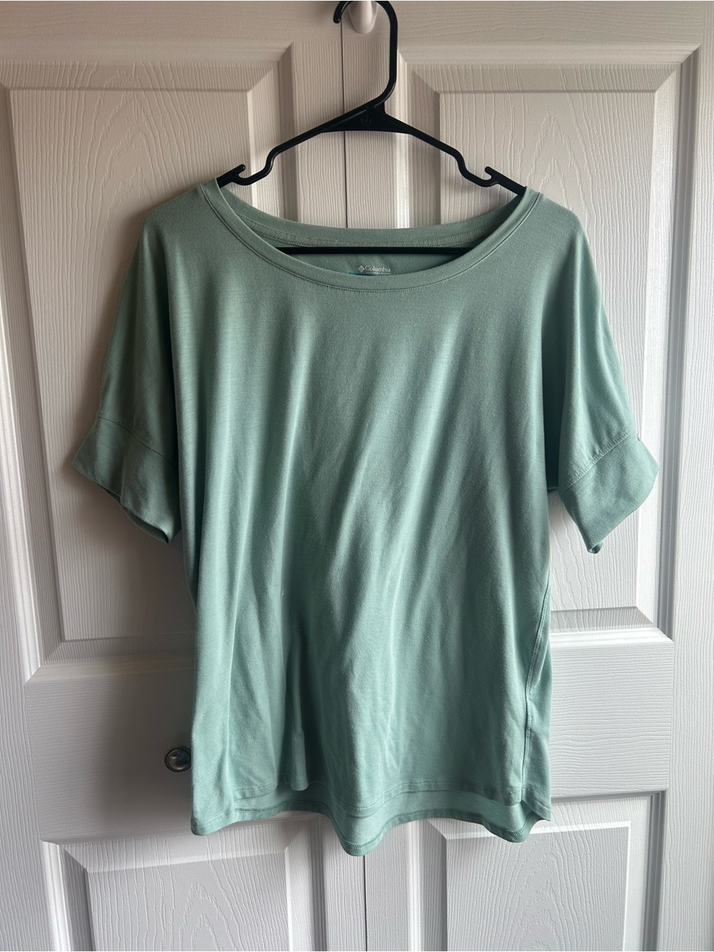 Columbia Sportswear Short Sleeve Boat Neck Tee – Sage Green – Size M